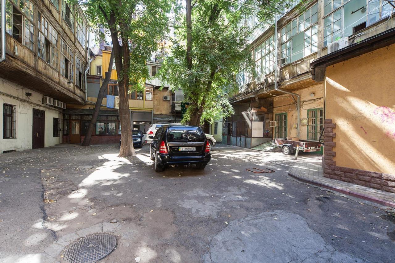Goodrest On Deribasovskaya Odessa Exterior foto